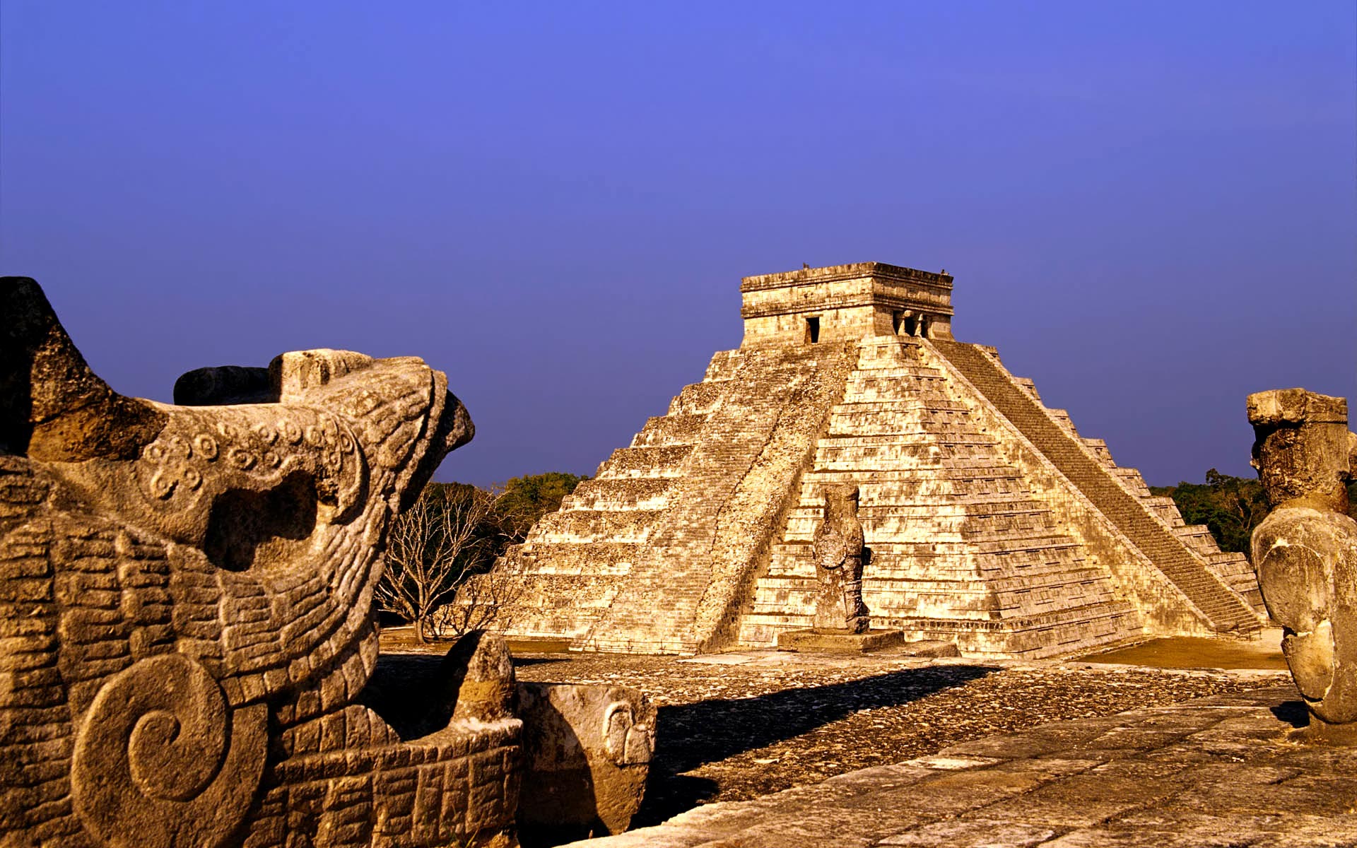 110719073_mexico_pyramids